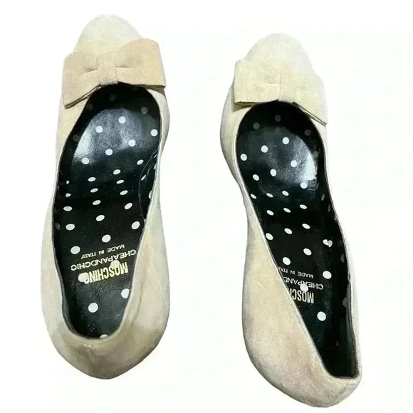 Moschino Cheap and Chic Beige Suede Stiletto/Pump Heels Size 7.5